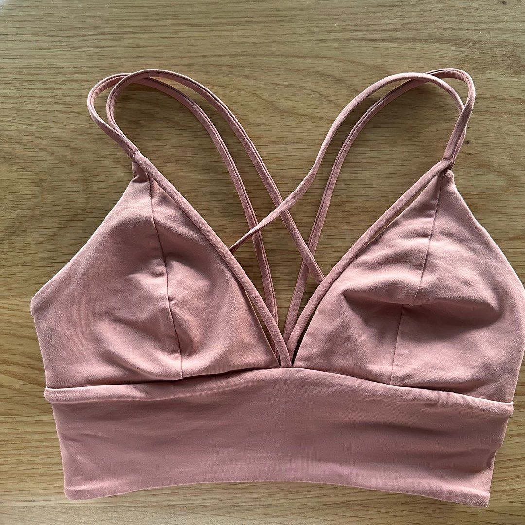 Lululemon Sports Bra, Women's Fashion, Activewear on Carousell