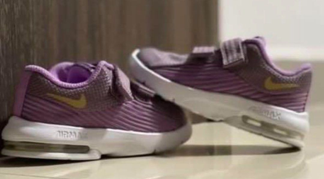Girls nike air cheap max size 2