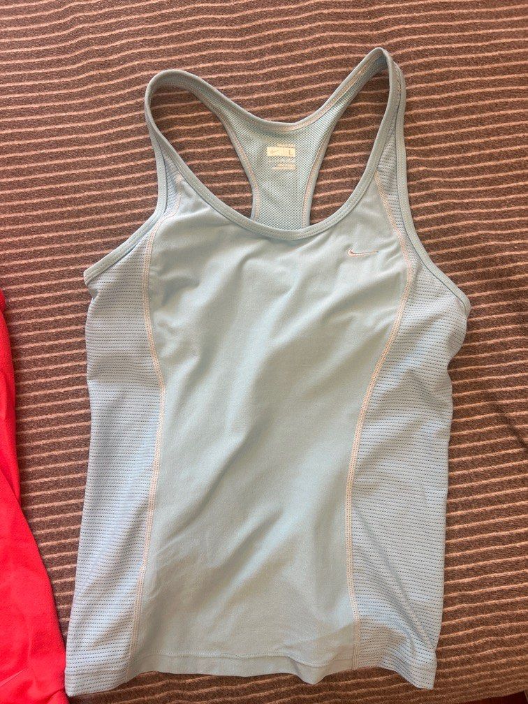 2 for $10 Nike workout tops size L, Women's Fashion, Activewear on Carousell