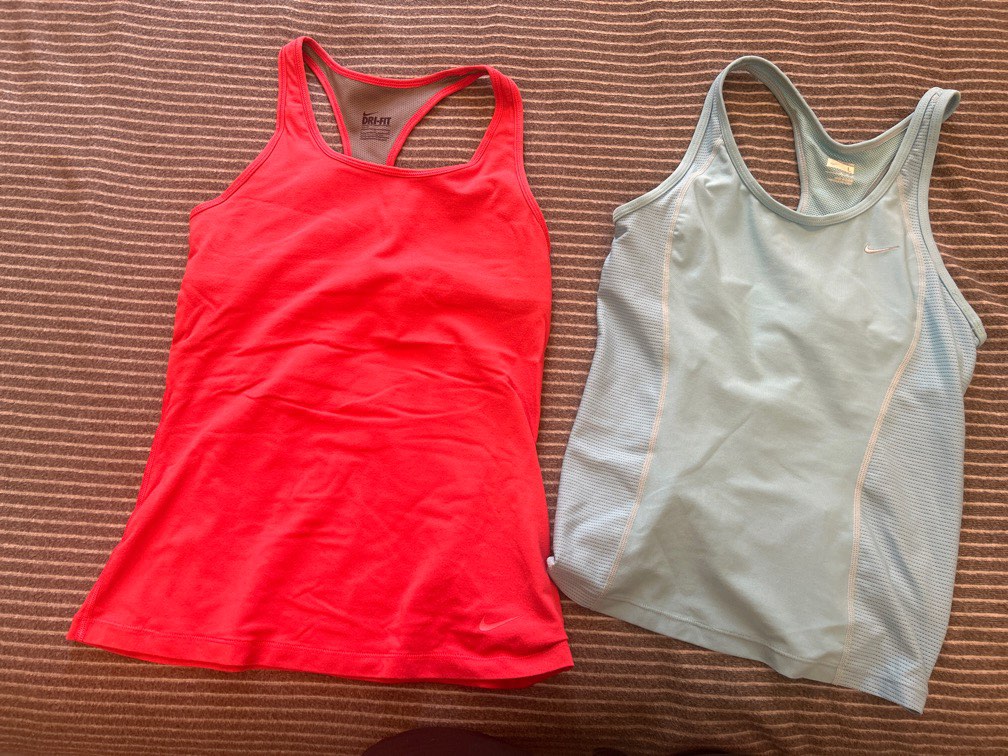 2 for $10 Nike workout tops size L, Women's Fashion, Activewear on Carousell