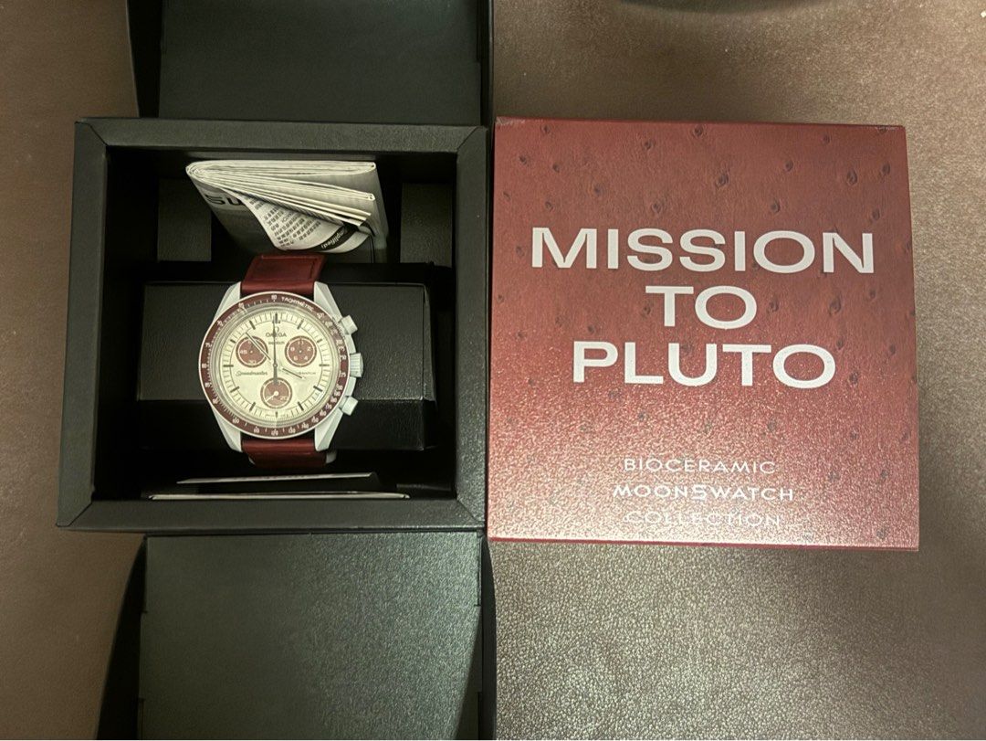 Omega x Swatch Mission To Pluto 第二代(Limited Edition), 名牌