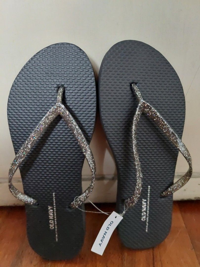 Original Old Navy Slippers Size 6 (Category: Slippers and slides) located in Manila. Submitted by pilikana (Listing ID 1273764459, Image 1). Description: Original Old Navy Slippers Size 6 brand new with tag from US.