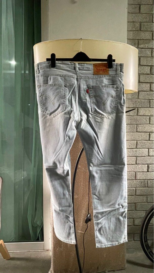 Plus size deals white levi jeans