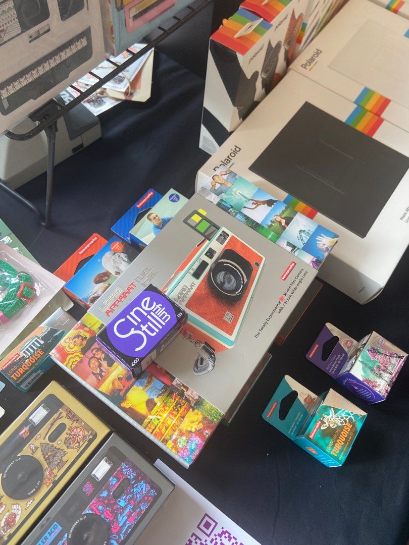Pop up at Crane Joo Chiat Last Minute Fair (Category: Announcements) located in Singapore. Submitted by okbrandon (Listing ID 1273781346, Image 3). Description: Capture the magic of the season at our Last Minute Christmas Fair pop-up! 📸✨ Join us this weekend for unbeatable deals on cheap vintage Polaroids starting at $50, brand new Polaroid Now Cameras, films from $20, and the latest must-have accessories! Don’t miss out on the perfect last-minu