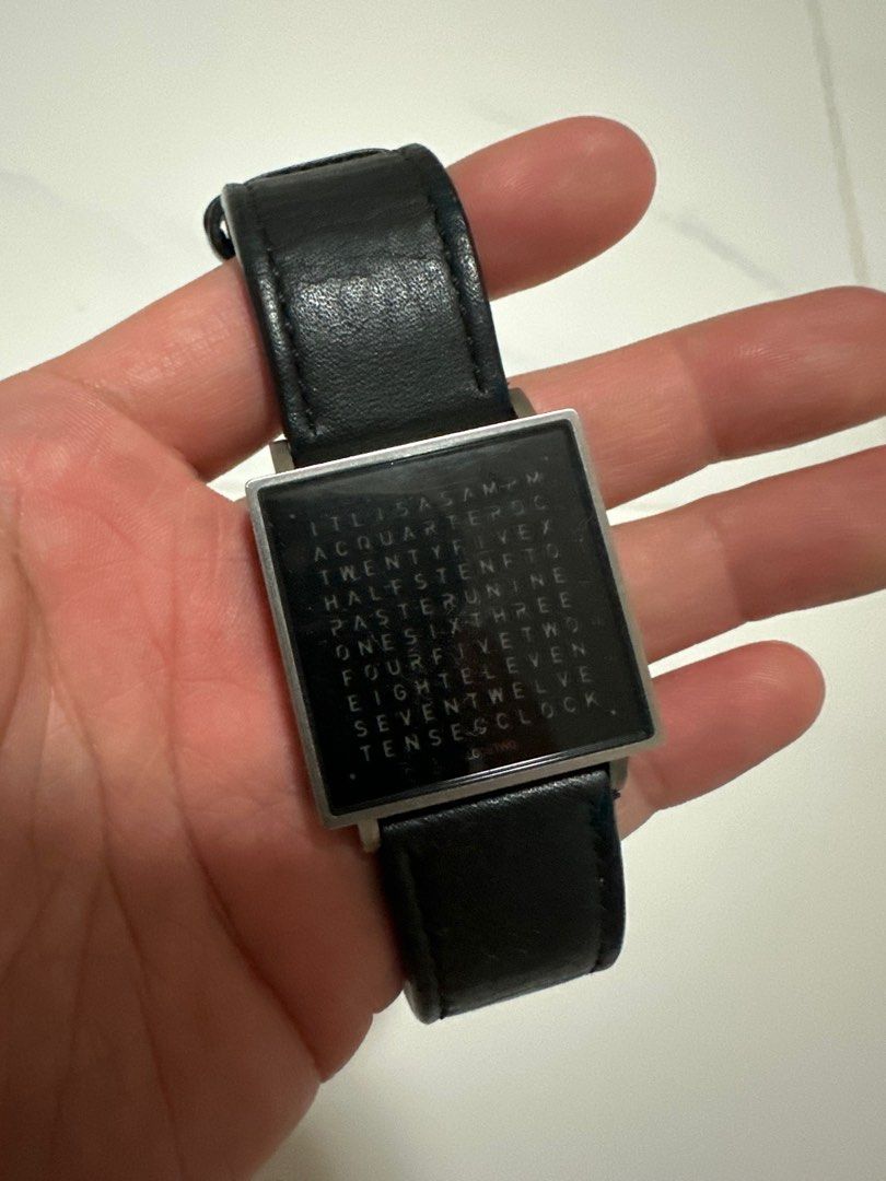 Biegert Qlocktwo Klein Qlocktwo Earth 180 Klokken (180 Cm