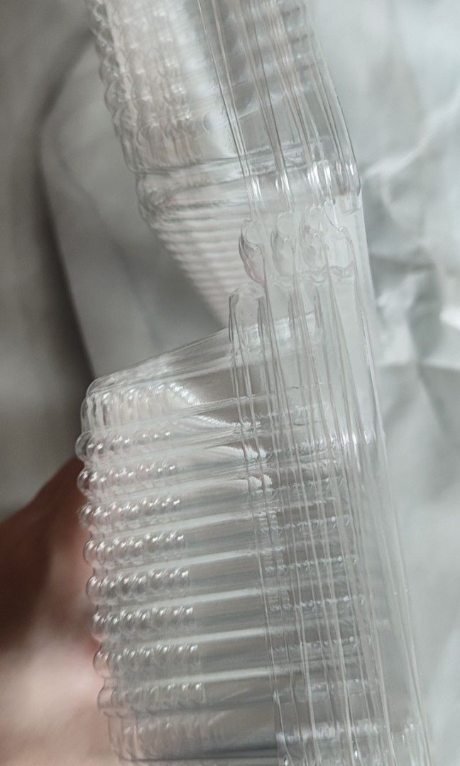 Rectangle Plastic Containers (Category: Food Organisation & Storage) located in Singapore. Submitted by coleyvic (Listing ID 1273800575, Image 2). Description: From Redman, got for baking muffins, selling the rest that are unused 14x7cm, 7 pieces in total.