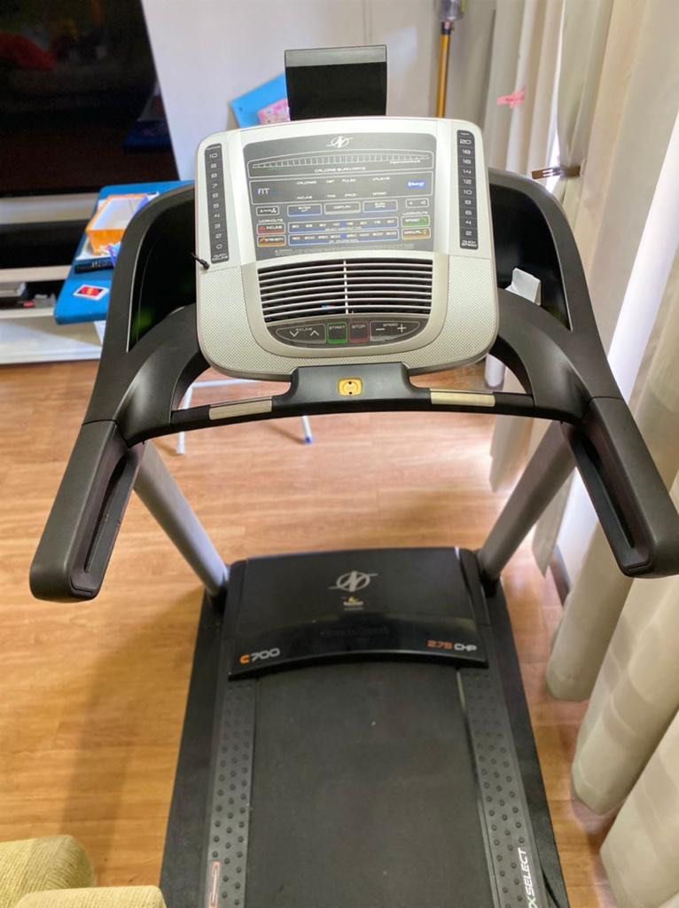 Nordictrack c700 treadmill for sale deals