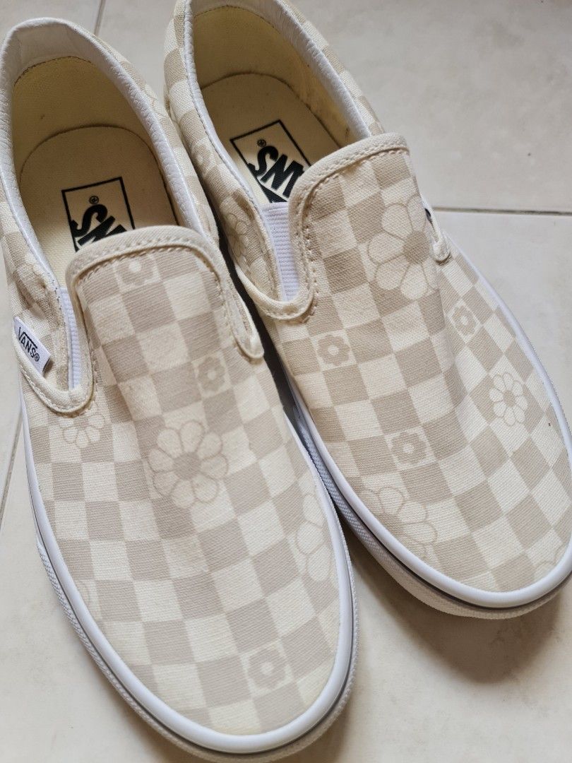Checkered floral vans store