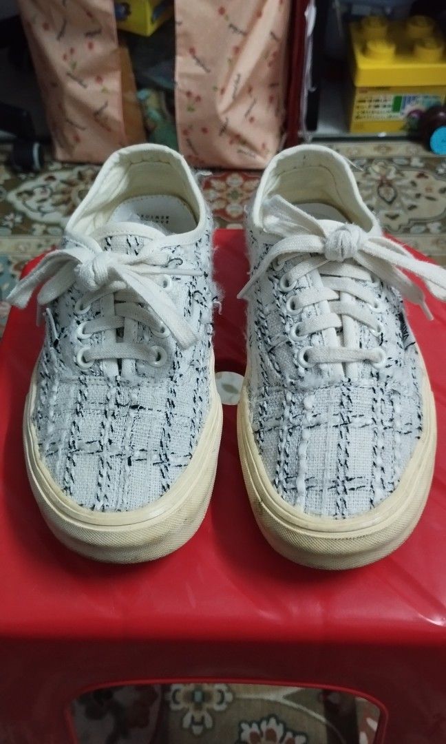 Vans UK5 24cm Women s Fashion Footwear Sneakers on Carousell