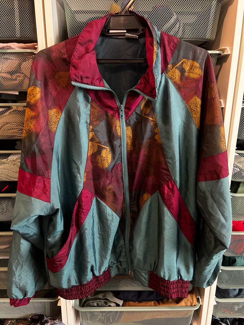 Retro shop nylon jacket