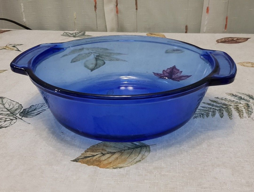 Anchor Hocking Cobalt Blue Glass 2 Quart Casserole Dish with Lid