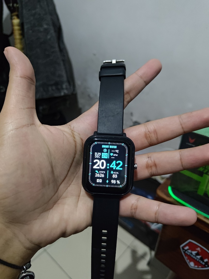 Vyatta fitme pro smartwatch 2025