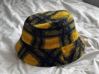 (Category: ) located in . Submitted by fashionlover02 (Listing ID 1273805083, Image 1). Description: .