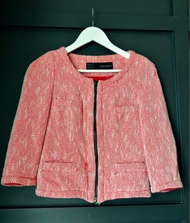 (Category: ) located in . Submitted by thrifty_addict (Listing ID 1273812375, Image 1). Description: .