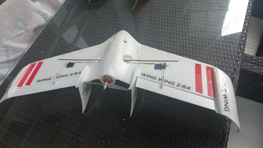 Zeta Wing Wing Z-84 EPO 845mm Wingspan Flying Wing ARF, Hobbies & Toys ...