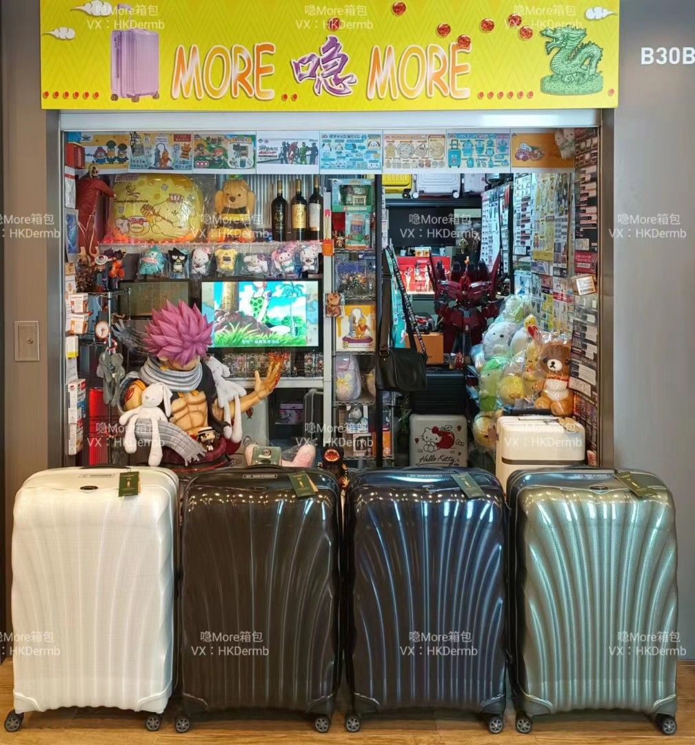 最後優惠 Samsonite C LITE 新款超輕拉鍊貝殼 30吋 超大型行李箱 C-LITE 黑 白 午夜藍 深藍 紅 金屬綠 RIMOWA CALOCUT SLIMPRO Thermomix LV GOYARD TUMI （分類：旅遊 - 旅行必需品及用品）位於 Hong Kong。 由 MGM2025 提交（商品編號 1259243664，圖片 1）。簡介： 秉承Curv®技術和標誌性設計的故事，我們自豪地推出C-Lite。令人難以置信的輕盈和出色的舒適性，確保更加順暢的旅行體驗。 屢獲殊榮的標誌性箱身設計現可確保提供更加順暢的旅行體驗。 加長的雙拉捍和雙滑輪確保了極高的機動性和易用性。 秉承CURV®編織技術，是C-Lite極致輕盈、堅韌的秘密，亦是Samsonite獨有的技術。 容易存取的收納分隔層 雙管手柄 具彈性束帶確保物品安全 TSA三位數字密碼鎖 USB端口 內圍裙形大口袋 便攜電源收納系統 循環再生裡布 平滑滾動雙輪 顏色: 午夜藍 金屬綠 深藍色 辣椒紅 黑色 白