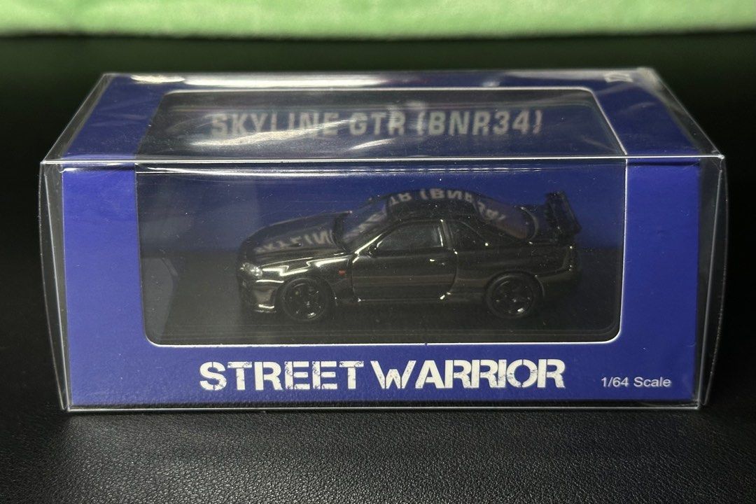 1/64 Nissan Skyline R34 GTR V-Spec II (Chrome Black), Hobbies