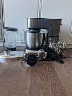 （分類：）位於 。 由 karousell2857629 提交（商品編號 1273957244，圖片 1）。簡介： 。