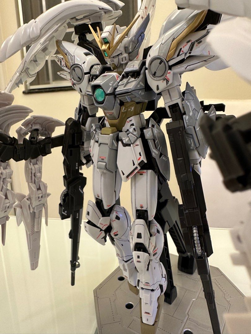 順豐到付+議價不回覆）全新Bandai MG Wing Gundam Zero Ver. Ka Snow