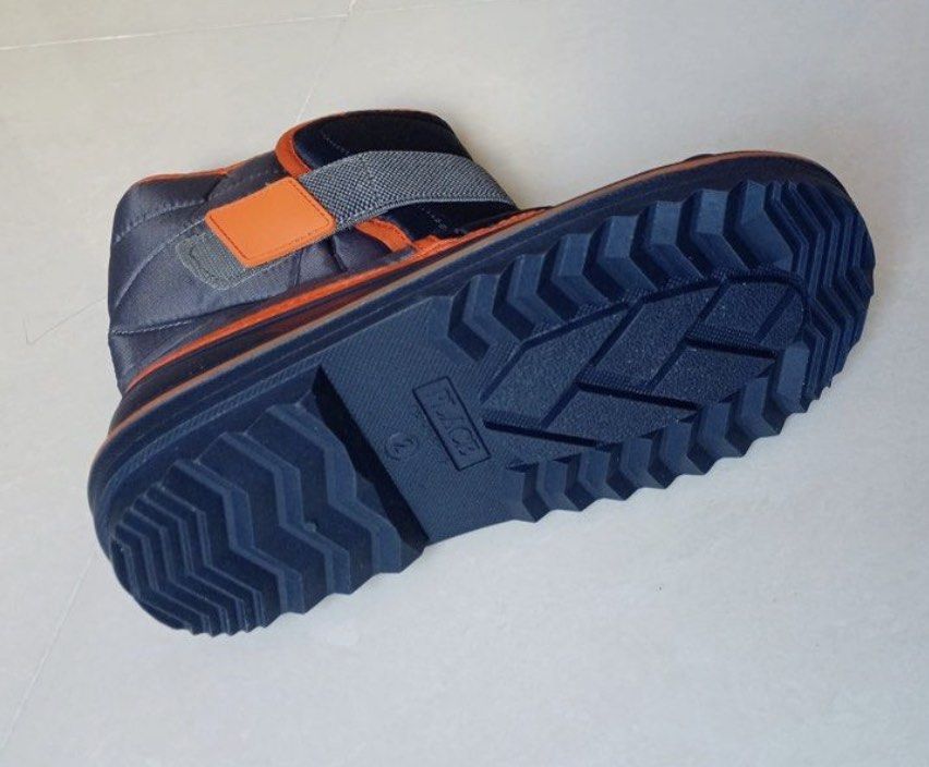 Brand New The Children s Place snow boots