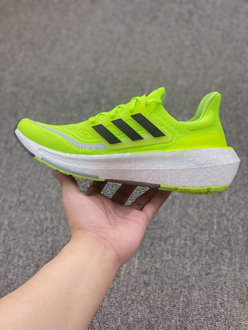 adidas gazelle silver green womens adidas ULTRABOOST 22 Running Shoes | Triple White main image 0