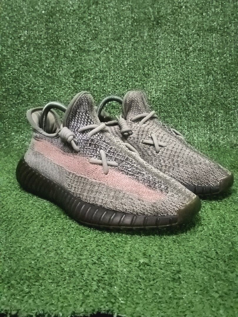 Yeezys 8.5 2025