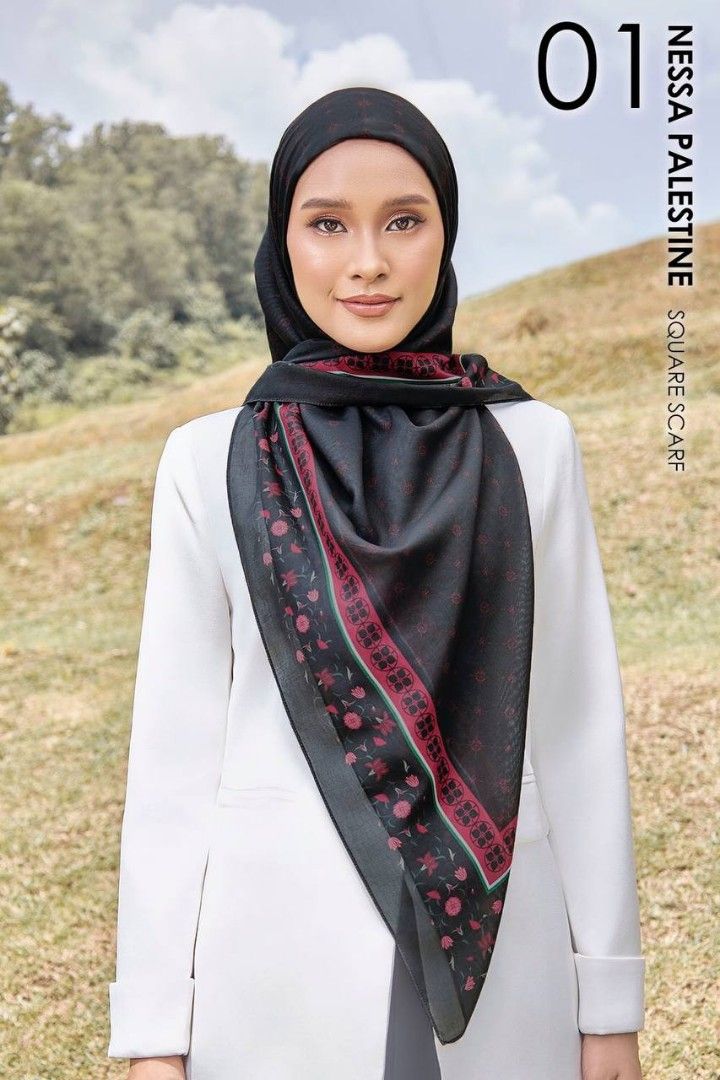 Authentic Brand New SofeaRose Nessa Palestine Square Shawl