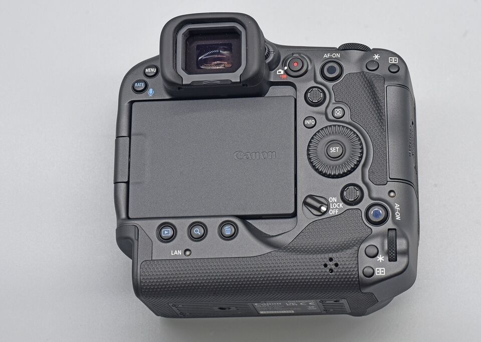 Brand new Canon EOS R3 Mirrorless Camera Body, Photography on Carousell