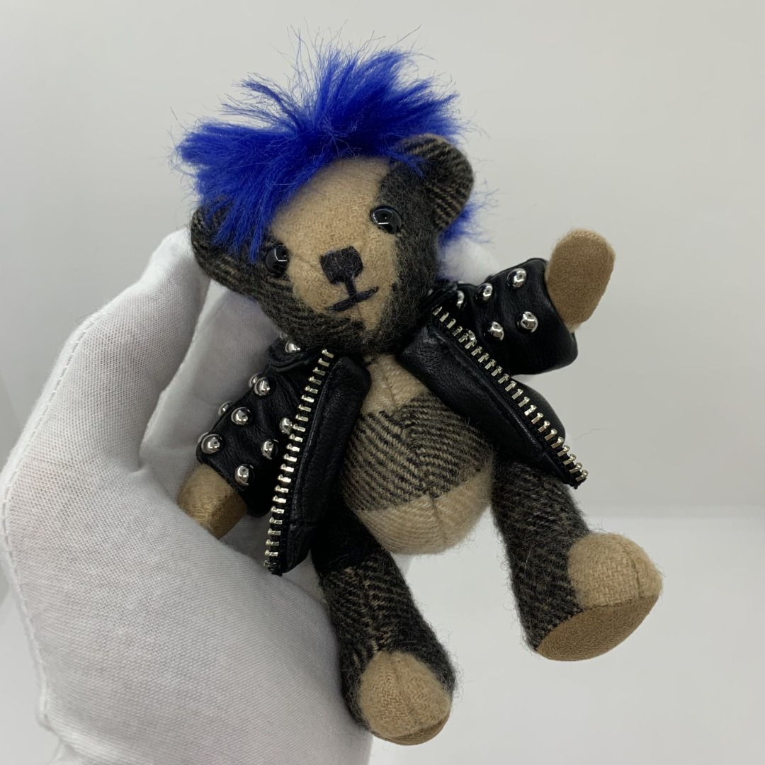 BURBERRY BEAR KEY RING BAG CHARM 237037999 WE Luxury Accessories