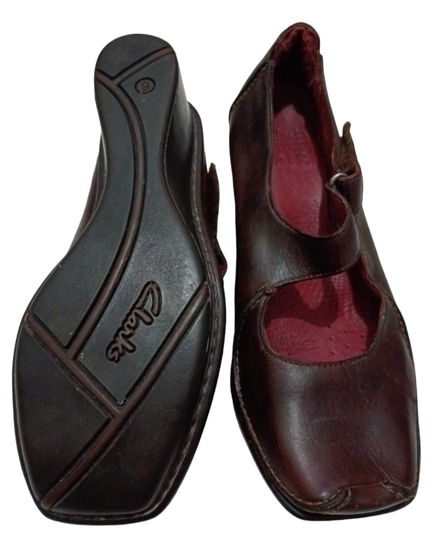 Clarks active best sale air wedge shoes