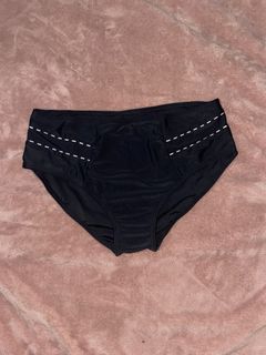 (Category: ) located in . Submitted by ma.declutter (Listing ID 1273996306, Image 1). Description: .