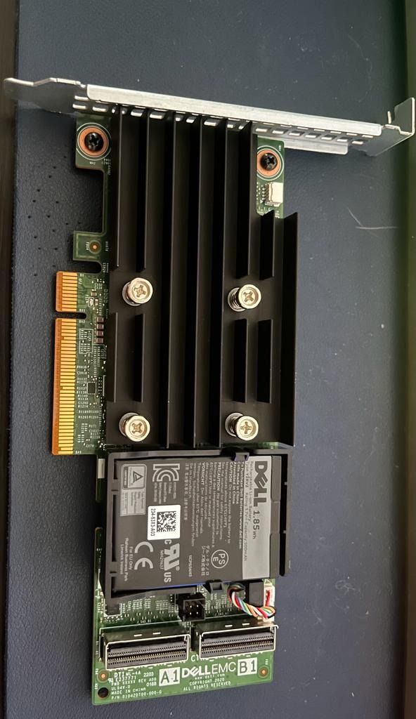 Dell PERC H755 Adapter Storage controller (RAID) SATA 6Gb/s / SAS