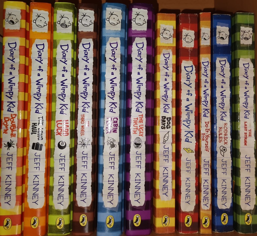 Diary of a Wimpy Kid (Bilingual version) 18 books, Hobbies & Toys, Books &  Magazines, Children's Books on Carousell