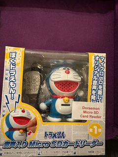 Lector de tarjetas micro SD Doraemon