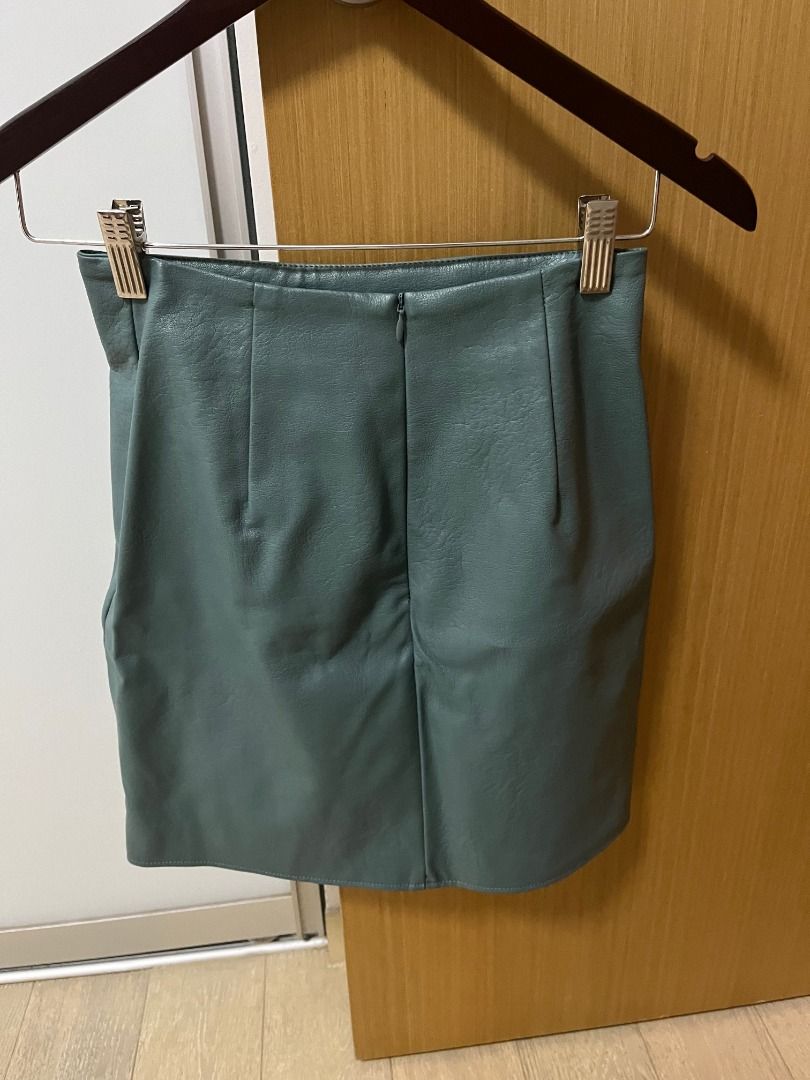 Dotti faux leather jade green skirt