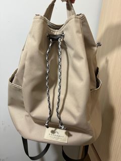 （分類：）位於 。 由 penguin 提交（商品編號 1274061458，圖片 1）。簡介： 。