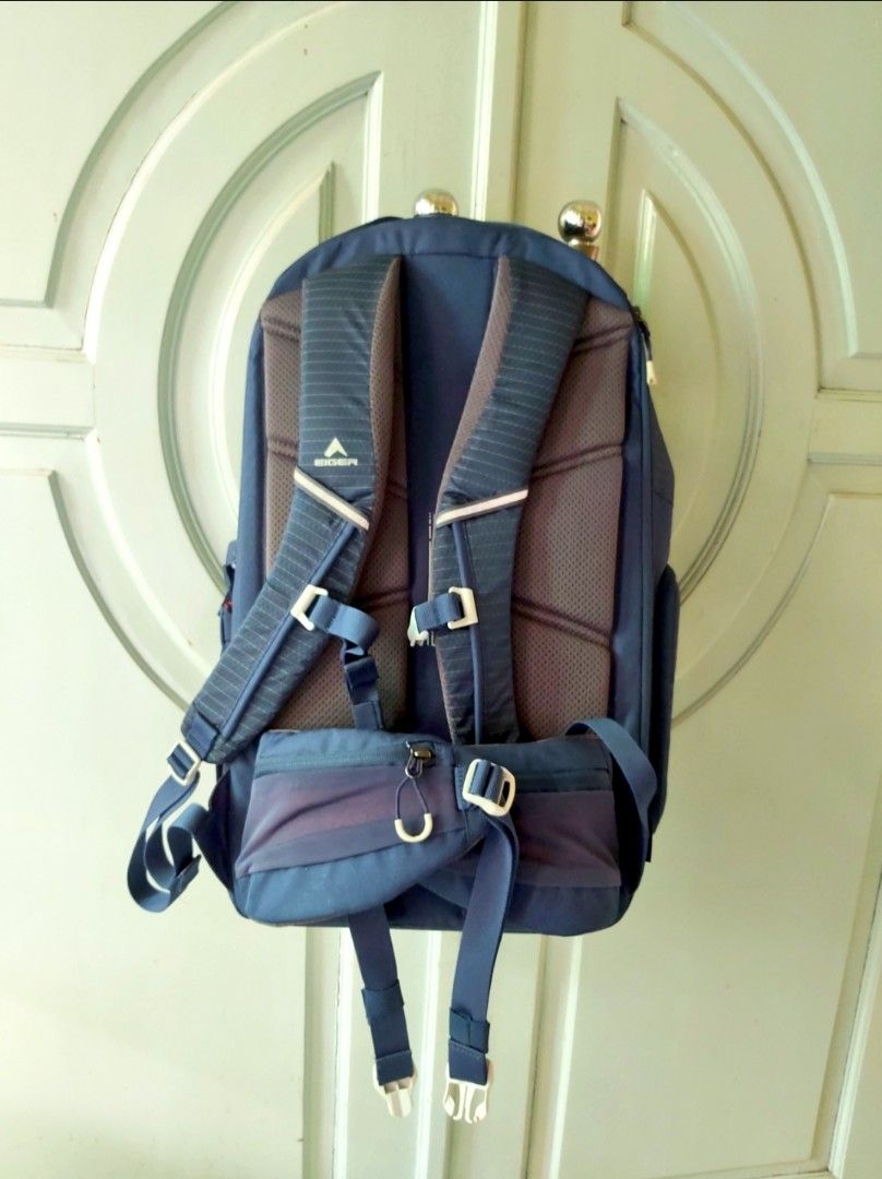 Eiger focus hotsell camera backpack 28l