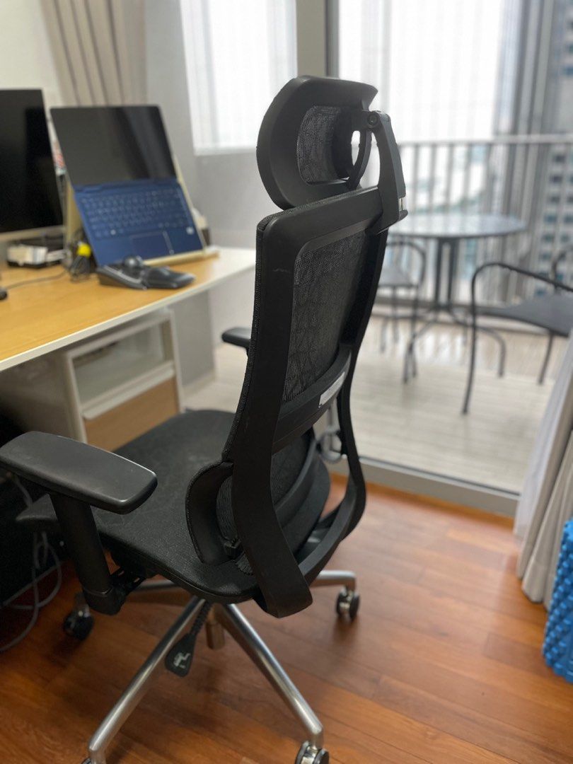 Ergonomic Office Chair Pick up in late January Furniture Home