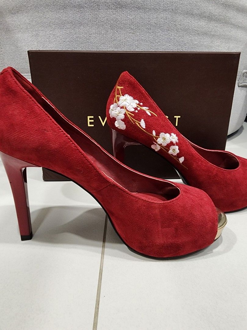Everbest Red High Heels