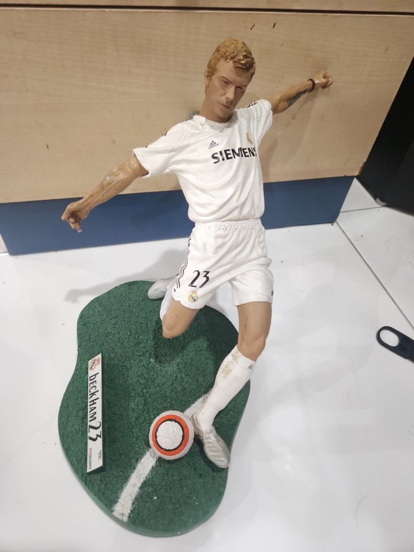 Ft champs David Beckham, Hobbies & Toys, Toys & Games on Carousell