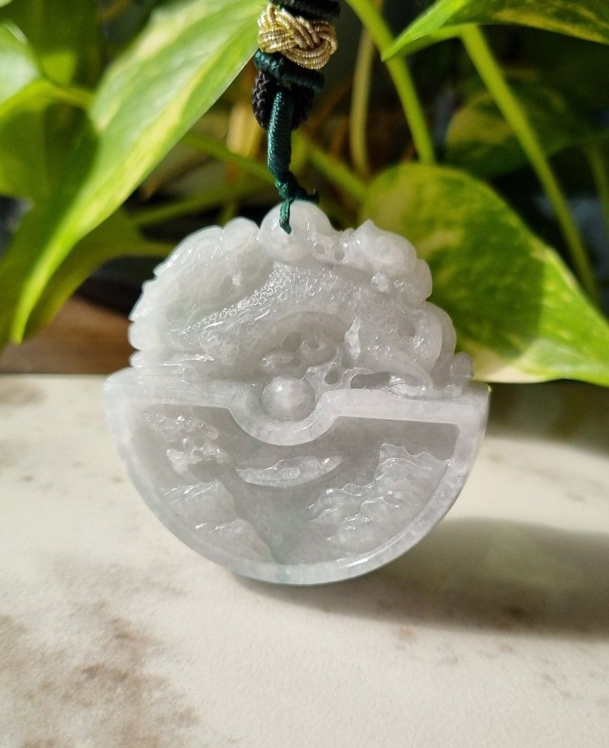 White jade new arrivals dragon pendant