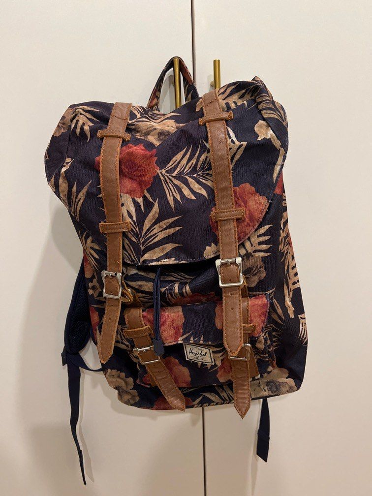 HERSCHEL FLORAL BACKPACK Women s Fashion Bags Wallets