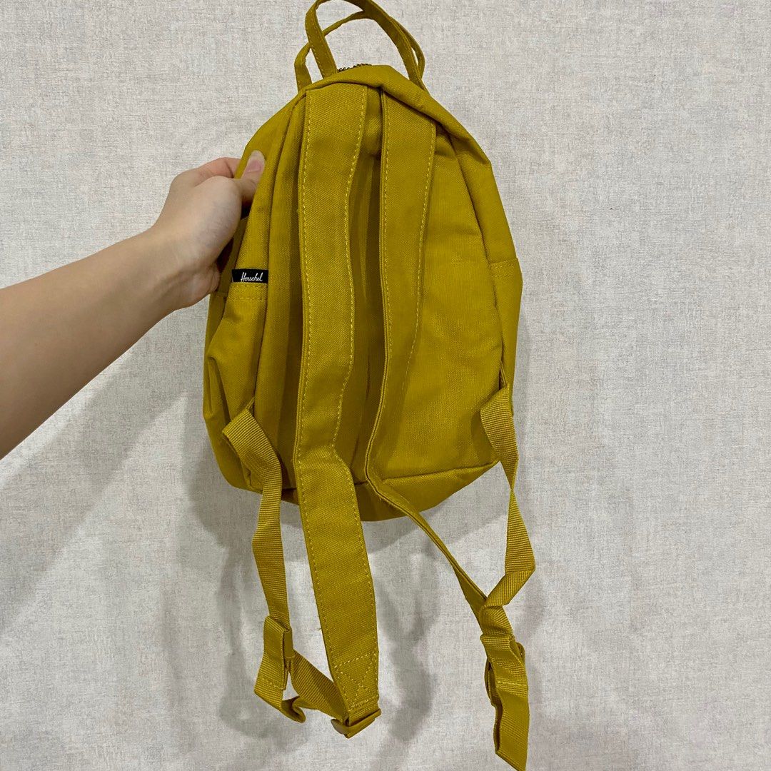 Herschel outlet nova yellow