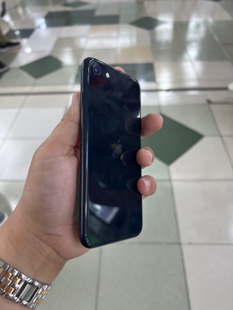 Iphone SE 2022 5G 128gb 86% batt FU (Category: iPhone SE Series) located in San Juan City. Submitted by javedsgadgetshop (Listing ID 1274096570, Image 3). Description: OPEN FOR INSTALLMENT VIA CREDIT CARD/GGIVES & SWAP/TRADE-IN! WE BUY AND SELL ( ANYKINDS OF UNIT BINIBILI PO NAMIN)! PTPA : Padelete po f bawal Read ❗️Onhand ‼️ Iphone SE 2022 5G •128gb •NTC Variant •86% batt health •Factory Unlock •95% Smoothness •No hidden issue | No Repaired •100