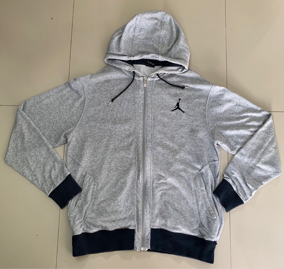 JORDAN, Women's Fashion, Coats, Jackets and Outerwear on Carousell