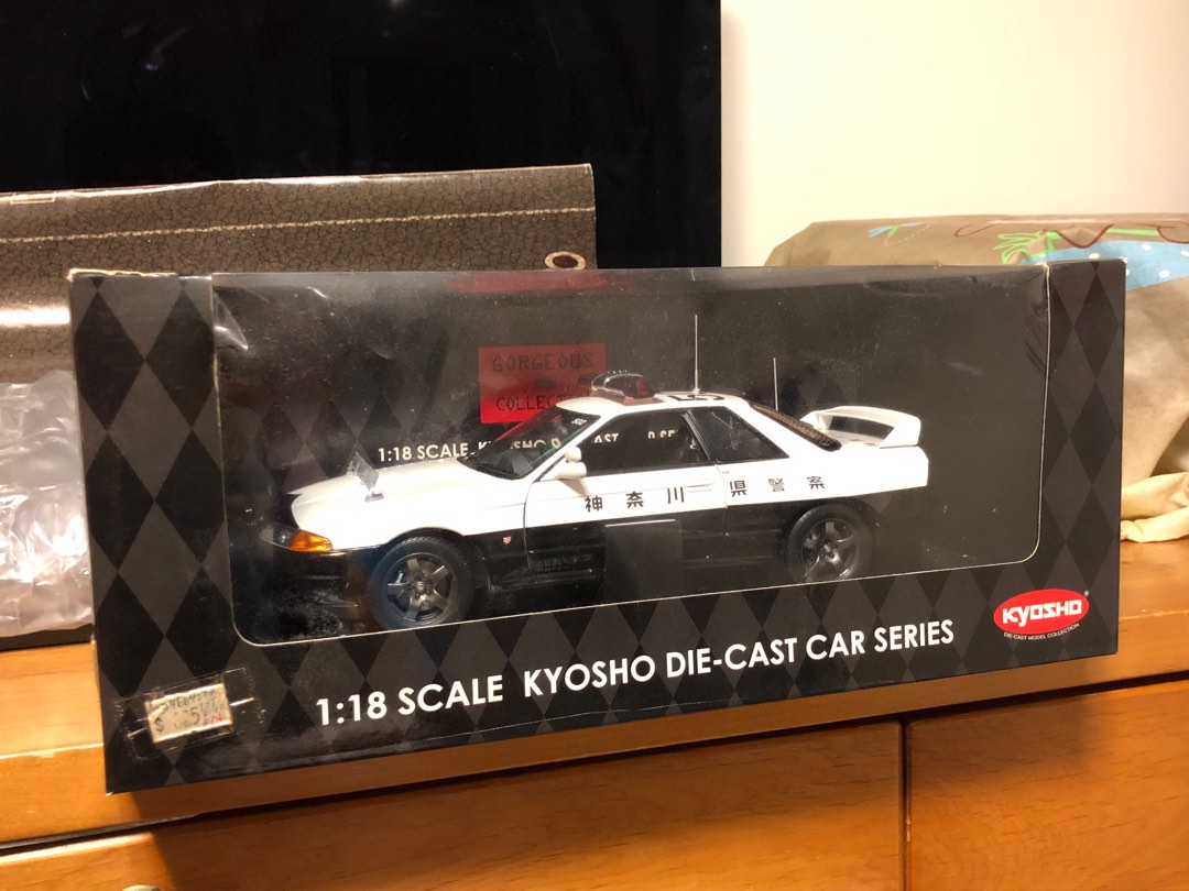 Kyosho 1/18 Nissan Skyline GT-R BNR32 Police Car 日產Skyline GTR 
