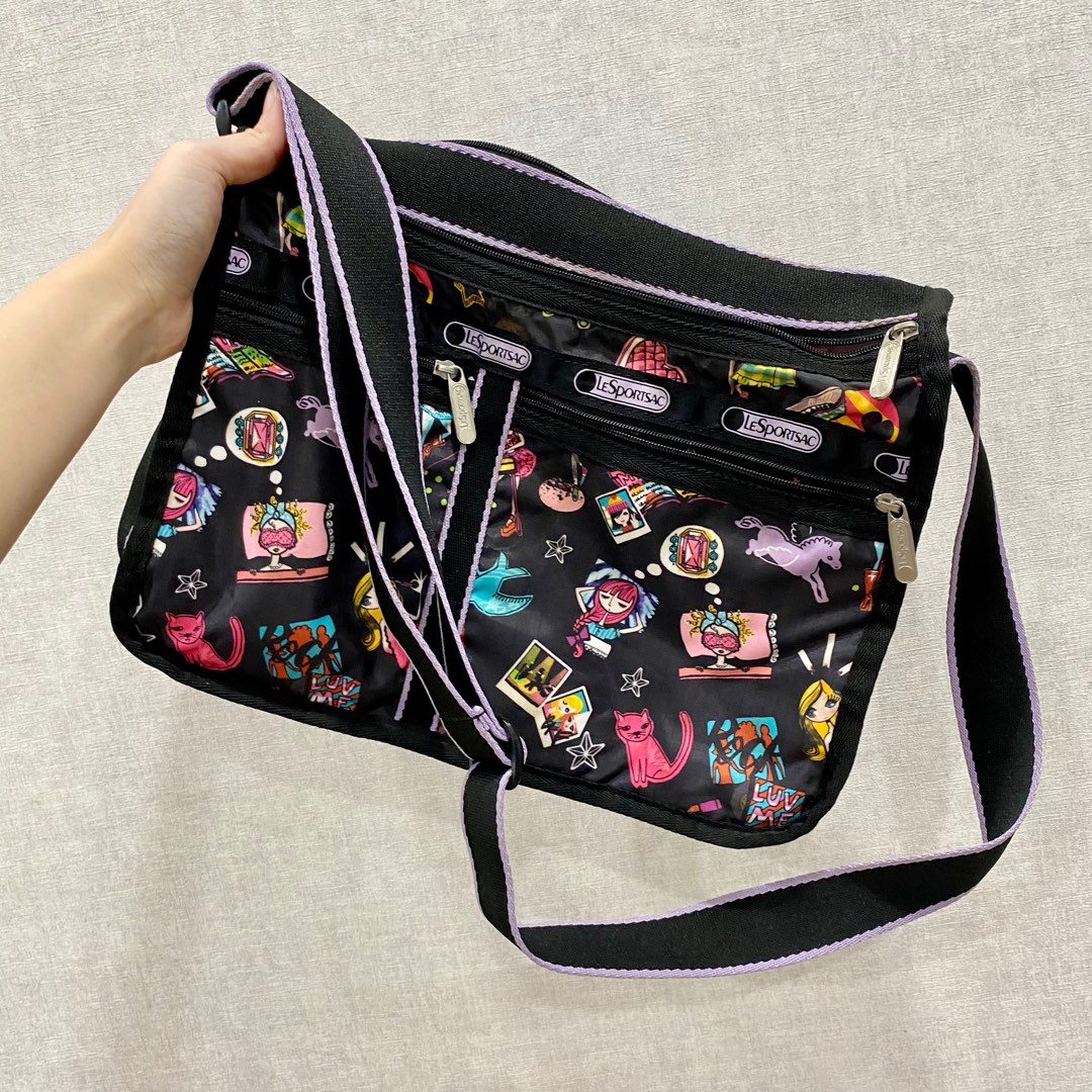 Original Lesportsac Sling Bag, Women's Fashion, Bags & Wallets, Crossbody Bags on Carousell