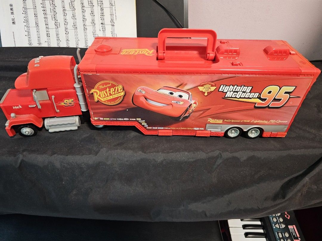 Lightning McQueen Truck with 2 cars, Hobbies & Toys, Toys & Games on ...