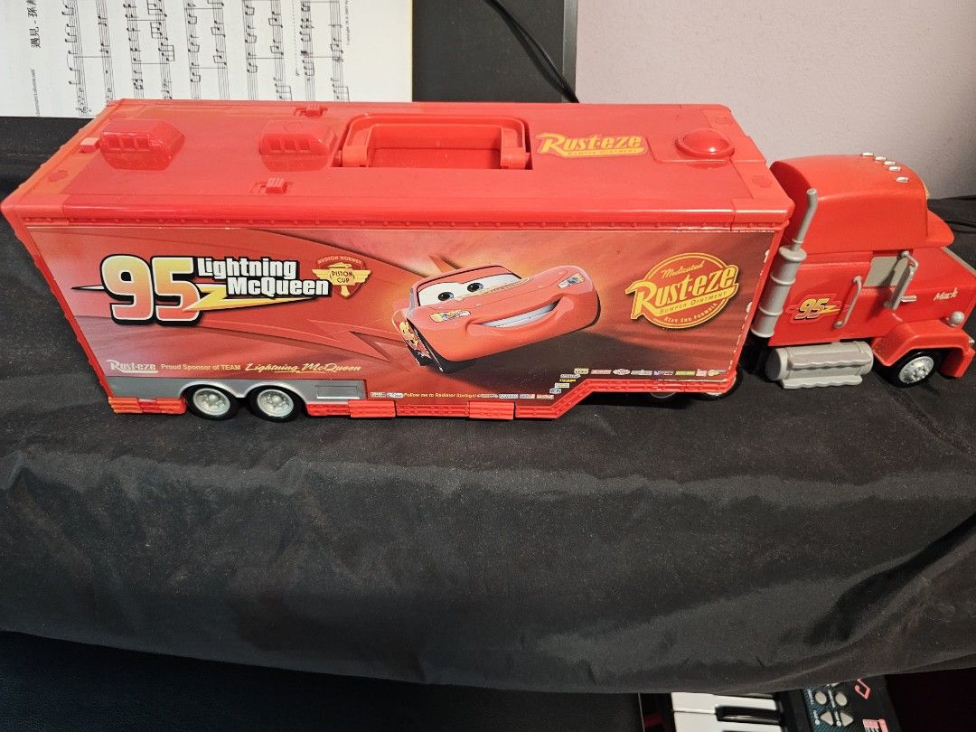 Lightning McQueen Truck with 2 cars, Hobbies & Toys, Toys & Games on ...