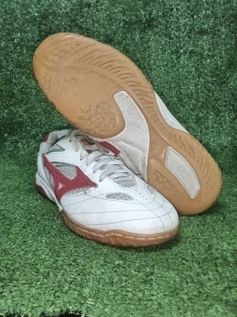 Mizuno wave drive 8 saiz 7.5uk Men s Fashion Footwear